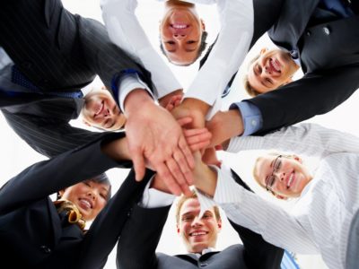 Featured Image For 5 Ways To Cultivate A Strong Corporate Culture Team Building Post
